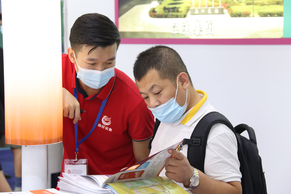 現場直擊第83屆國藥會!火爆人氣, 見證廣東康祥品牌實力(圖8) 現場直擊第83屆國藥會!火爆人氣, 見證廣東康祥品牌實力(圖8)