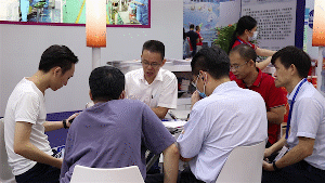 產(chǎn)品有特色、價(jià)格好操作,康祥避孕套閃亮國(guó)藥會(huì)!(圖7) 產(chǎn)品有特色、價(jià)格好操作,康祥避孕套閃亮國(guó)藥會(huì)!(圖7)